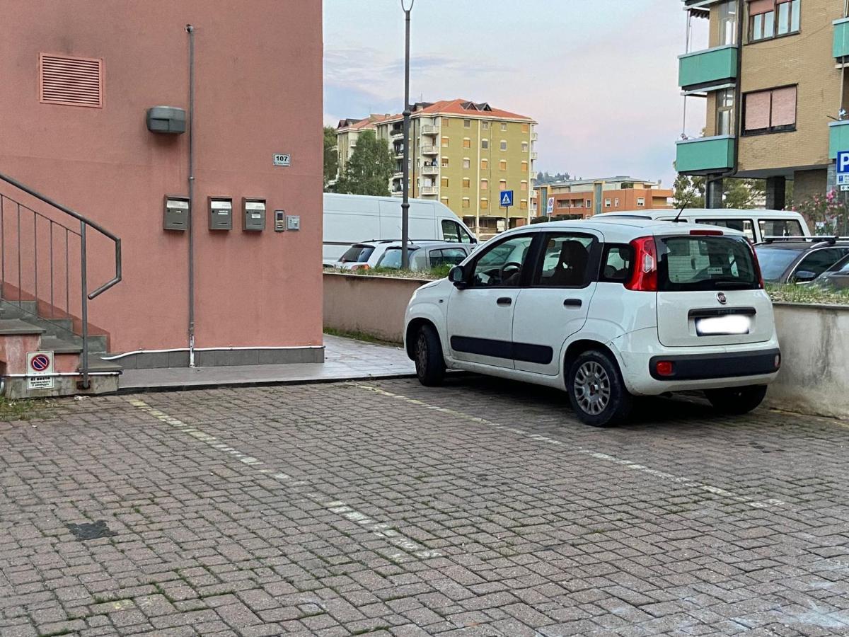 Villa Right Bank House Imperia Exterior foto